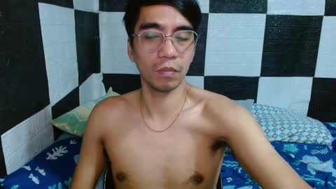 Snapshot of massive_boner02 chatting on 01/12/25, 10:02 massive_boner02 online show from 01/12/25, 10:02