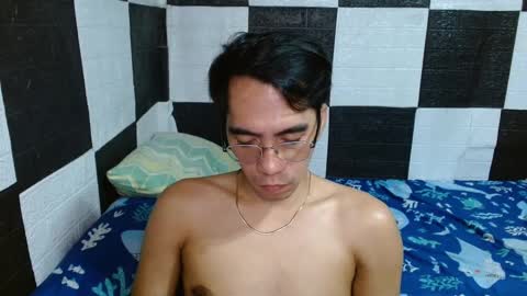 Snapshot of massive_boner02 chatting on 01/15/25, 04:00 massive_boner02 online show from 01/15/25, 04:00