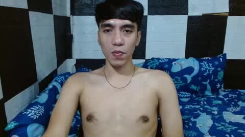 Snapshot of massive_boner02 chatting on 11/15/25, 08:22 massive_boner02 online show from 11/15/25, 08:22