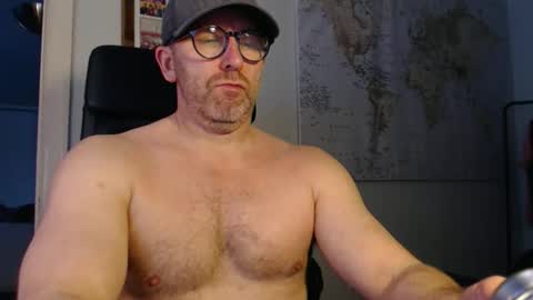 master8daddy69 online show from 02/25/26, 10:19