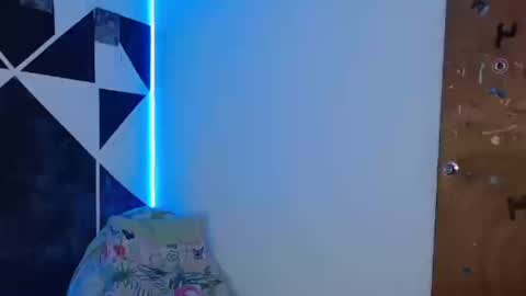 Snapshot of master_black777 chatting on 09/19/25, 09:04 master_black777 online show from 09/19/25, 09:04