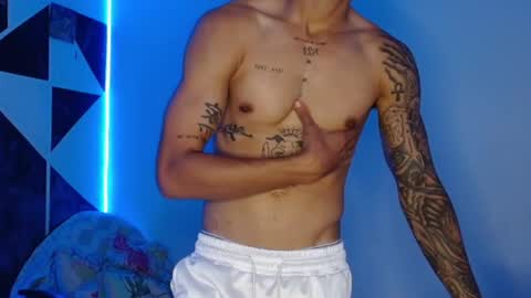 Snapshot of master_black777 chatting on 10/20/25, 08:09 master_black777 online show from 10/20/25, 08:09