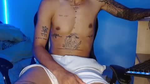 Snapshot of master_black777 chatting on 10/22/25, 01:22 master_black777 online show from 10/22/25, 01:22