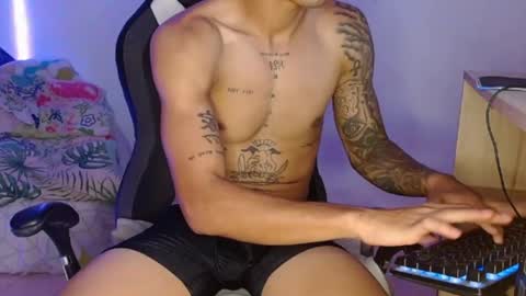 Snapshot of master_black777 chatting on 11/13/25, 03:22 master_black777 online show from 11/13/25, 03:22