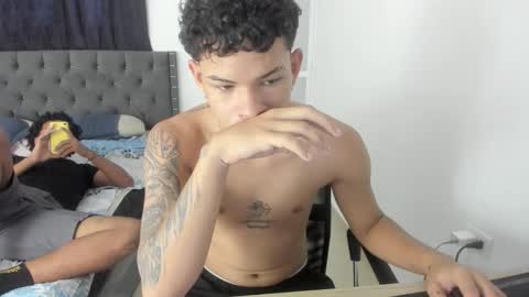 master_boy28 online show from 10/20/25, 09:37