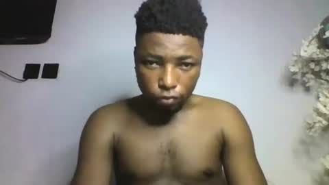 Snapshot of master_kael chatting on 12/18/25, 06:03 Master Kael online show from 12/18/25, 06:03