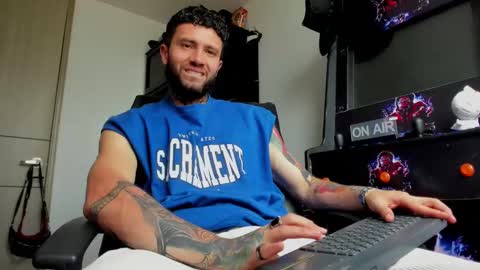 Snapshot of master_steven_01 chatting on 03/10/25, 02:59 steven online show from 03/10/25, 02:59