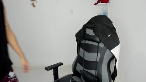 Snapshot of masteralda09 chatting on 12/02/25, 04:24 Alpha junior online show from 12/02/25, 04:24