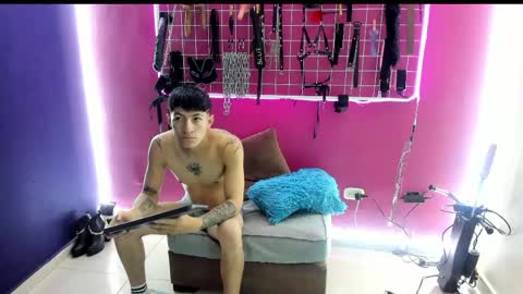 Axel And Melany online show from 04/16/26, 12:39