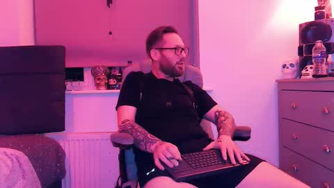 Snapshot of masterbailey chatting on 02/22/26, 11:14 masterbailey online show from 02/22/26, 11:14