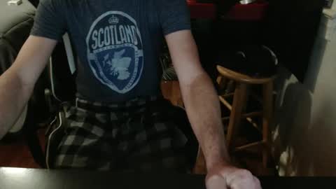 Snapshot of masterbatemike1 chatting on 12/25/24, 12:37 MasterbateMike online show from 12/25/24, 12:37