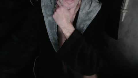 Snapshot of masterbatemike1 chatting on 01/25/25, 08:10 MasterbateMike online show from 01/25/25, 08:10