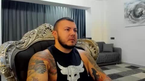 Snapshot of masterdevil11 chatting on 10/26/25, 01:00 Jocker online show from 10/26/25, 01:00