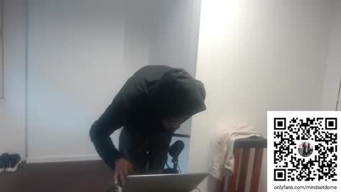 Snapshot of masterdomfuck chatting on 09/09/25, 10:26 Masterdomfuck online show from 09/09/25, 10:26