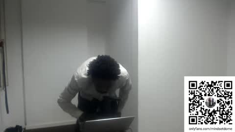 Snapshot of masterdomfuck chatting on 09/15/25, 12:32 Masterdomfuck online show from 09/15/25, 12:32