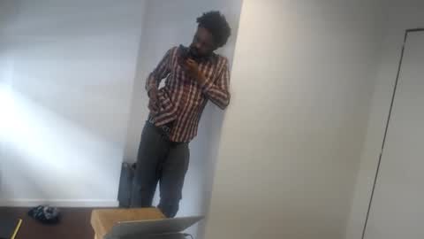 Snapshot of masterdomfuck chatting on 10/08/25, 05:43 Masterdomfuck online show from 10/08/25, 05:43