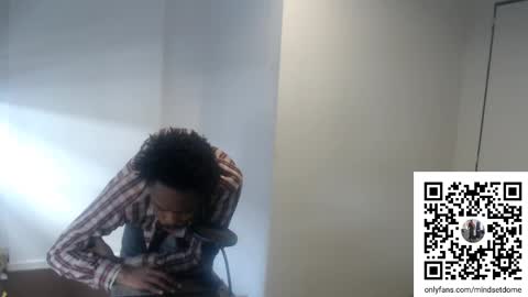 Snapshot of masterdomfuck chatting on 10/18/25, 06:19 Masterdomfuck online show from 10/18/25, 06:19