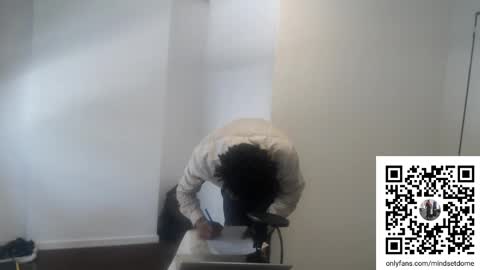 Snapshot of masterdomfuck chatting on 11/03/25, 04:08 Masterdomfuck online show from 11/03/25, 04:08