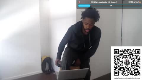 Snapshot of masterdomfuck chatting on 11/22/25, 04:06 Masterdomfuck online show from 11/22/25, 04:06