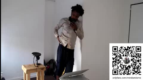 Snapshot of masterdomfuck chatting on 12/13/25, 07:53 Masterdomfuck online show from 12/13/25, 07:53