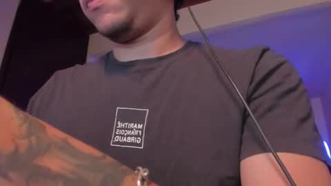 Snapshot of masterjuanc chatting on 10/29/25, 11:17 Juan Independent Model online show from 10/29/25, 11:17