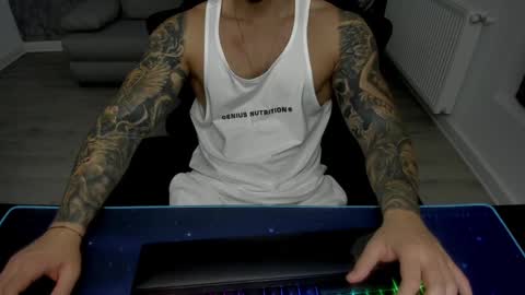 Snapshot of masterkingmuscle chatting on 01/24/25, 11:02 masterkingmuscle online show from 01/24/25, 11:02