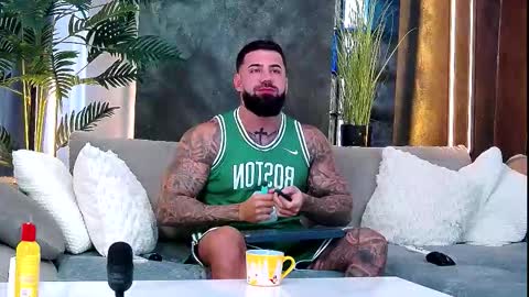 Snapshot of masterkingofmuscle chatting on 10/06/25, 07:28 masterkingofmuscle online show from 10/06/25, 07:28