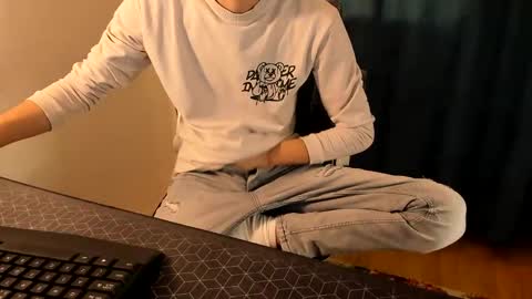 Silly Rabbit  online show from 12/03/24, 08:06