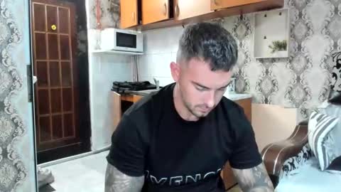 Jon online show from 09/14/25, 07:46