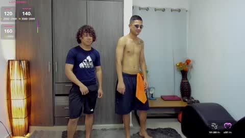 Snapshot of masters_sexx chatting on 02/04/25, 11:27 Team Cris Darwin- Fernando- Stiven- David online show from 02/04/25, 11:27