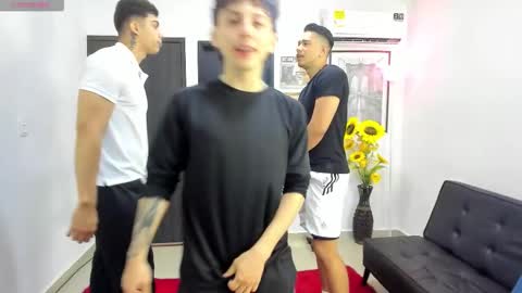 Team Cris Darwin- Fernando- Stiven- David online show from 03/22/26, 11:35