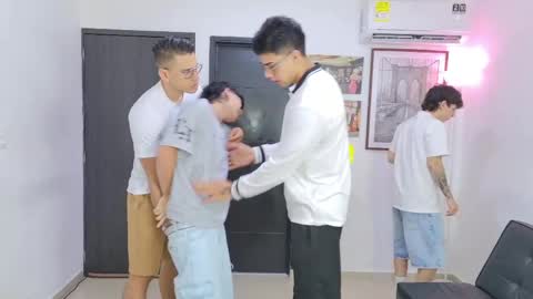 Team Cris Darwin- Fernando- Stiven- David online show from 05/27/26, 11:18