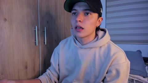 mastrangelo_x online show from 09/19/25, 04:25