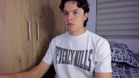 mastrangelo_x online show from 09/30/25, 04:17