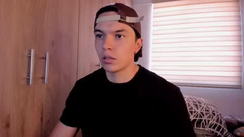 mastrangelo_x online show from 11/22/25, 08:08