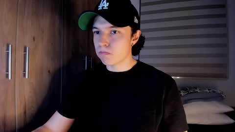 mastrangelo_x online show from 04/17/26, 01:41