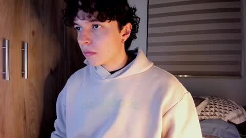 mastrangelo_x online show from 06/19/26, 04:39