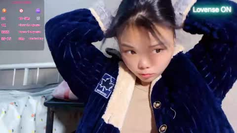 Snapshot of masubaby chatting on 12/17/25, 02:28 SuSu online show from 12/17/25, 02:28