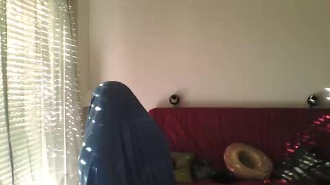 mat11efou online show from 10/13/25, 03:34