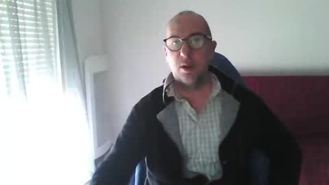 mat11efou online show from 11/19/25, 12:16