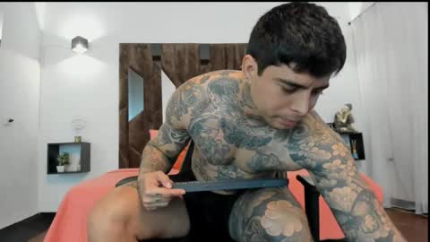 mateo_dilucajs1 online show from 10/30/25, 01:56