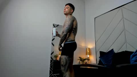 mateo_dilucajs1 online show from 01/07/26, 10:34