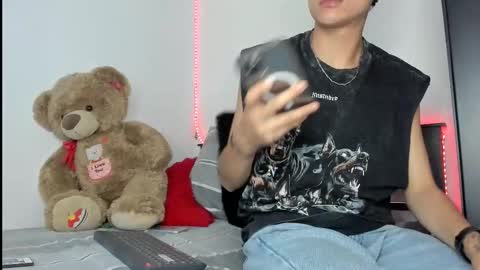 mateo_escobar online show from 11/08/25, 07:08