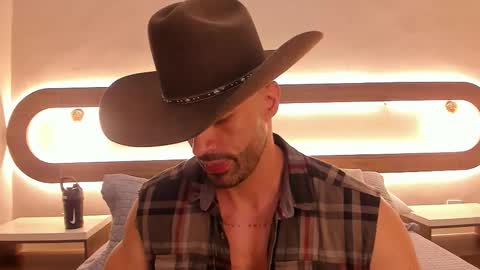 Mateo online show from 03/08/26, 02:54