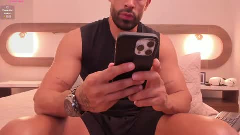 Snapshot of mateo_ospinaa chatting on 07/14/26, 07:19 Mateo online show from 07/14/26, 07:19