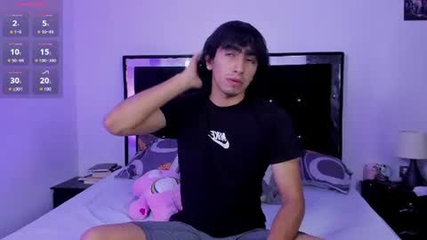 Snapshot of mateo_sweetie chatting on 06/12/26, 02:43 Mateo online show from 06/12/26, 02:43