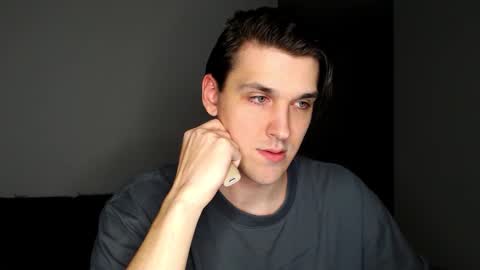 Snapshot of mateo_zeus chatting on 10/23/25, 12:32 mateo_zeus online show from 10/23/25, 12:32