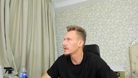 MateoBenjamin online show from 12/19/24, 08:44