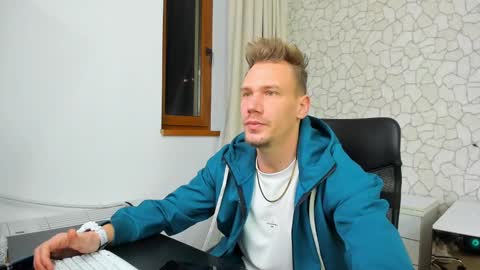 MateoBenjamin online show from 01/05/25, 08:21