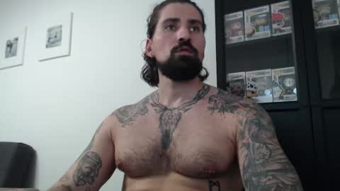 mateohalifa online show from 09/18/25, 05:04